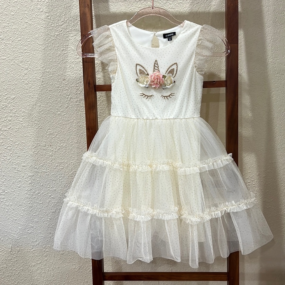 Girls dress size 6x in cream color